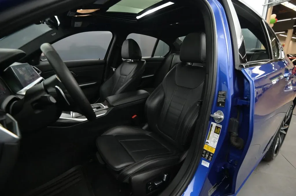 BMW 3 Series photo 39