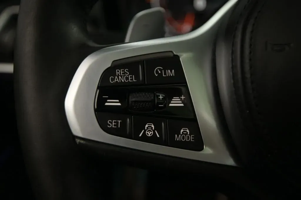 BMW 3 Series photo 22