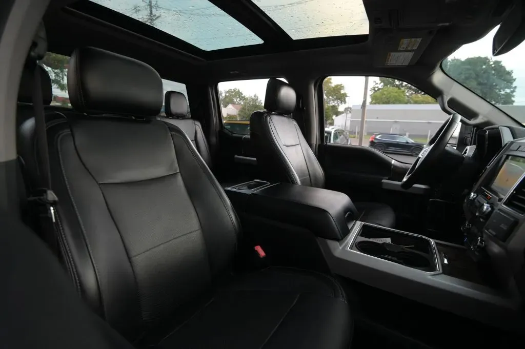 Ford F-350 photo 51