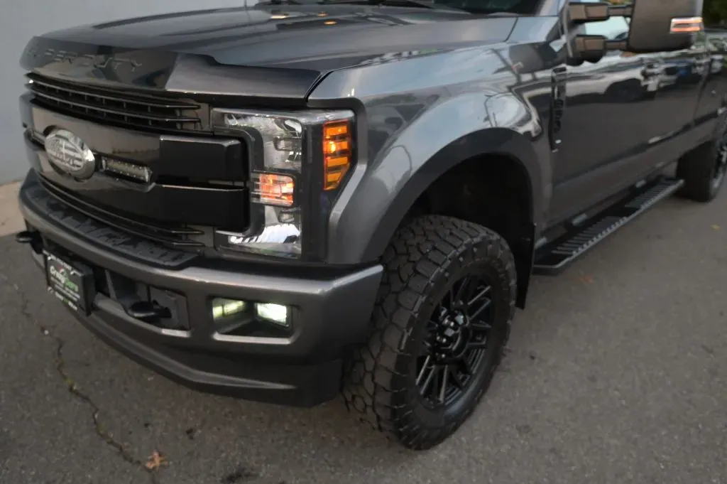 Ford F-350 photo 8