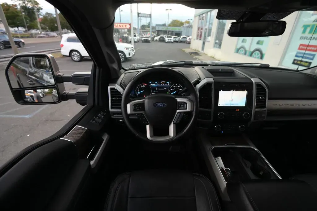 Ford F-350 photo 39