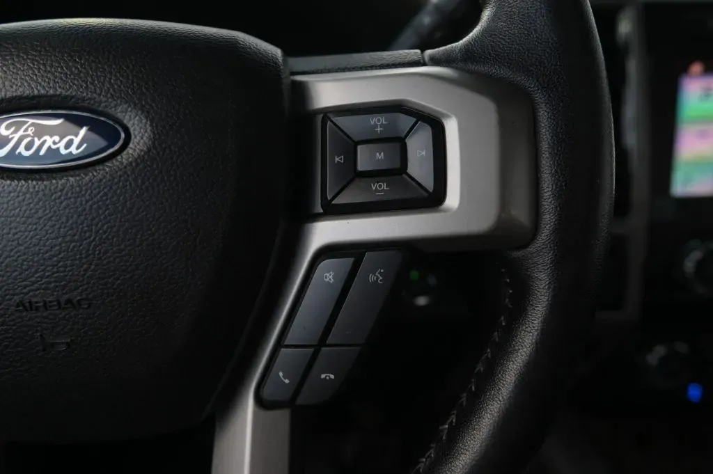 Ford F-350 photo 25