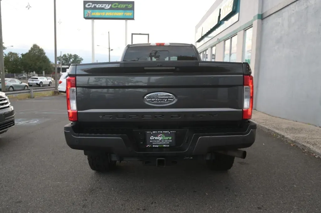 Ford F-350 photo 4