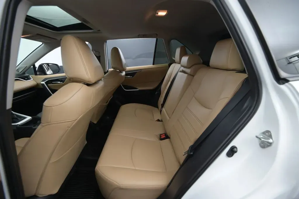 Toyota RAV4 photo 44