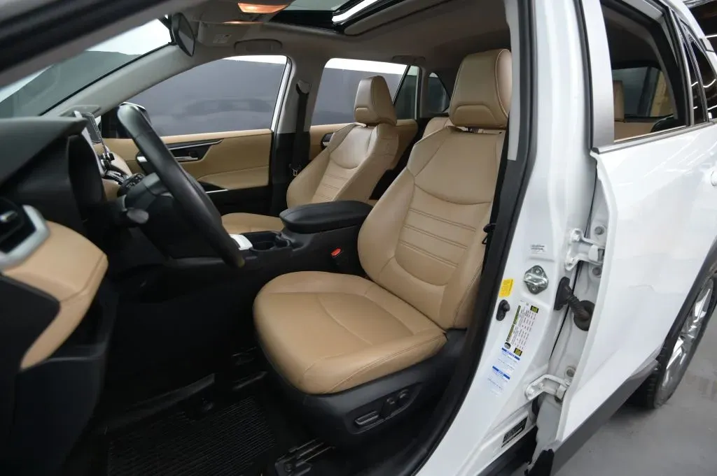 Toyota RAV4 photo 41