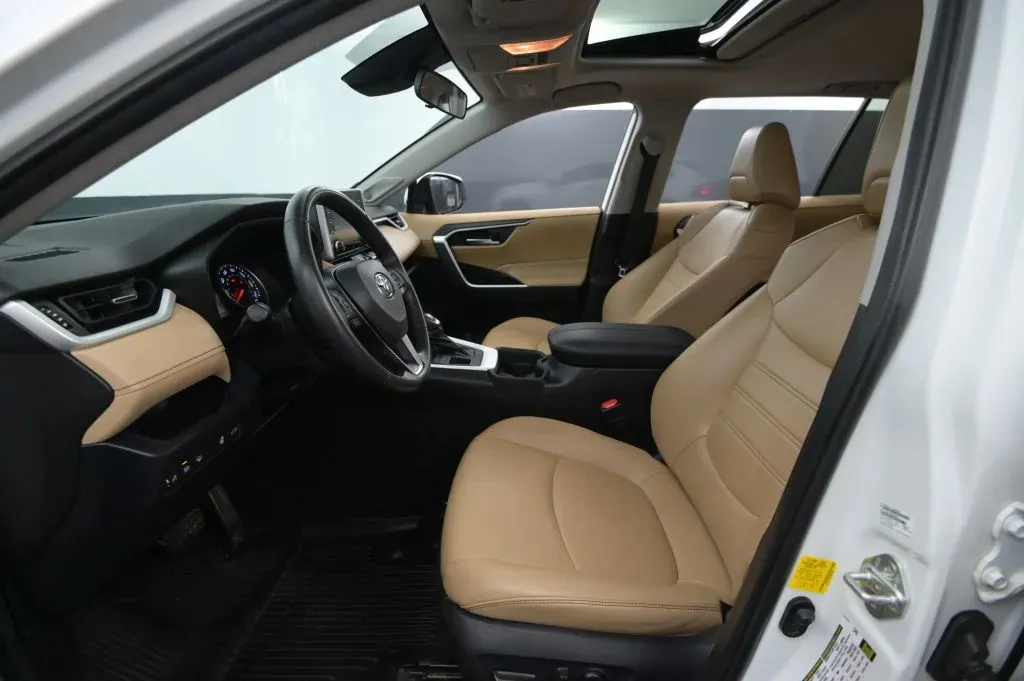 Toyota RAV4 photo 39