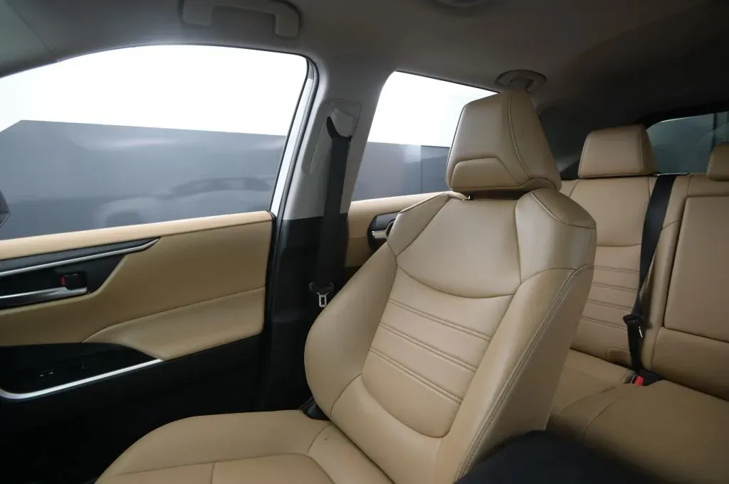 Toyota RAV4 photo 30