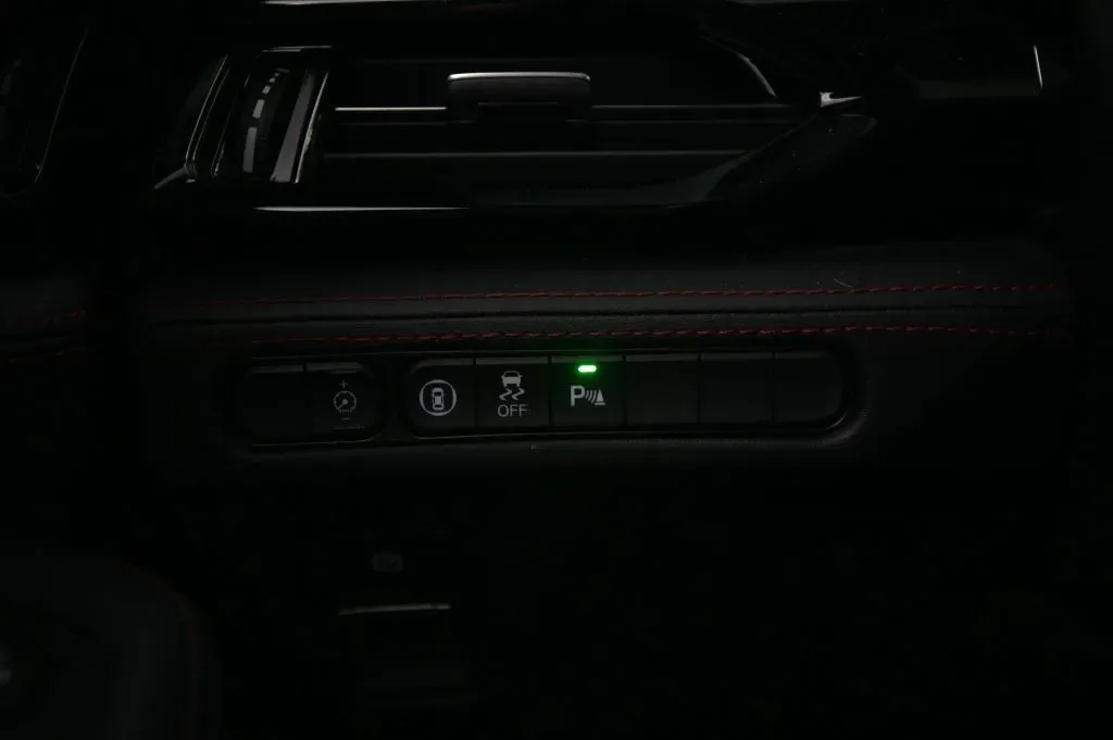 Acura MDX photo 24