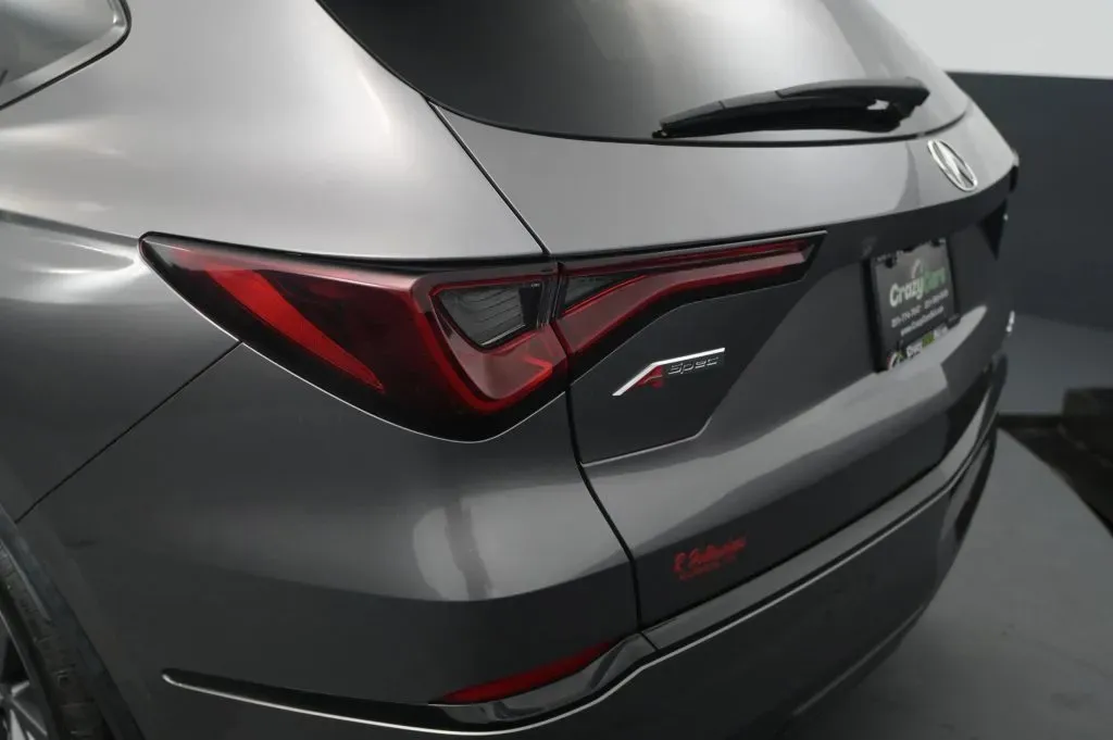 Acura MDX photo 15