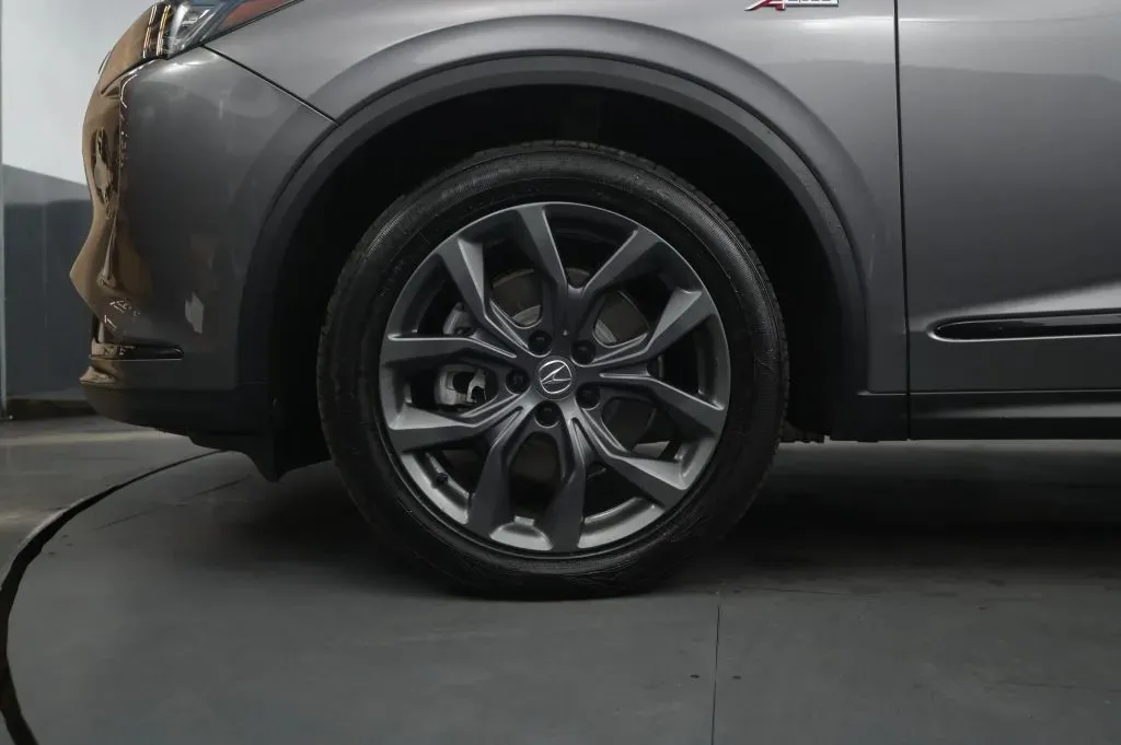 Acura MDX photo 10