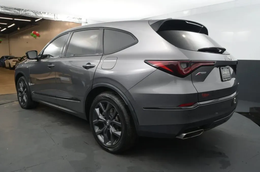 Acura MDX photo 3