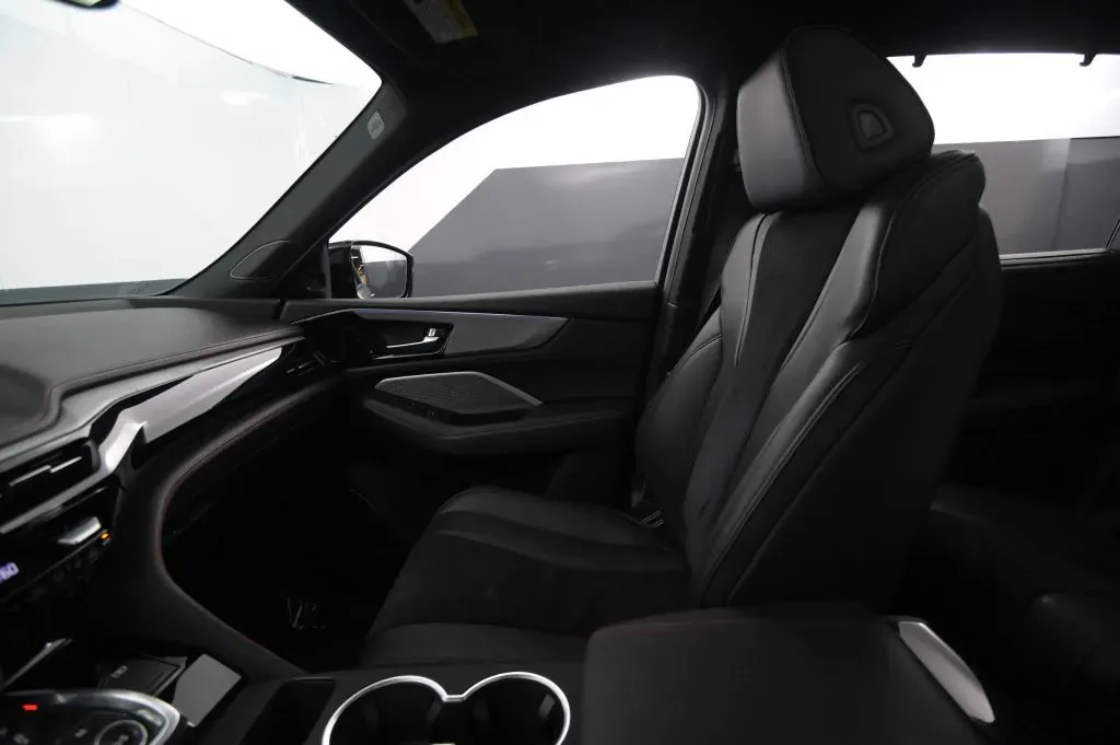 Acura MDX photo 28