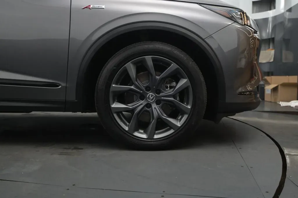 Acura MDX photo 18