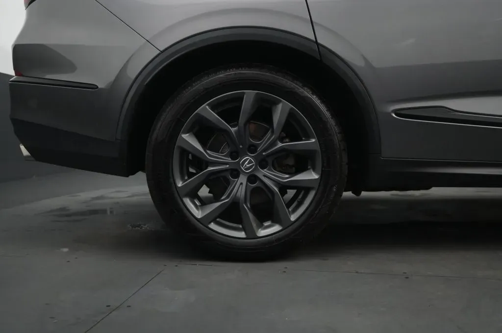 Acura MDX photo 17