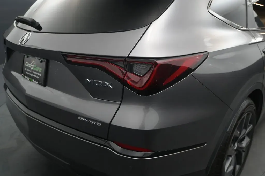 Acura MDX photo 16