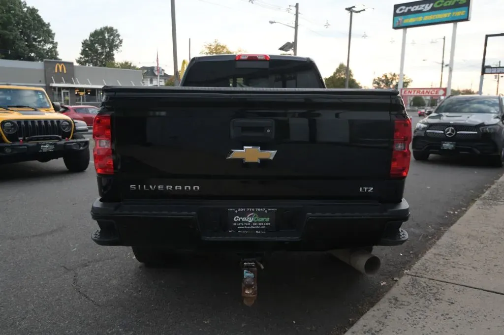 Chevrolet 3500HD photo 4