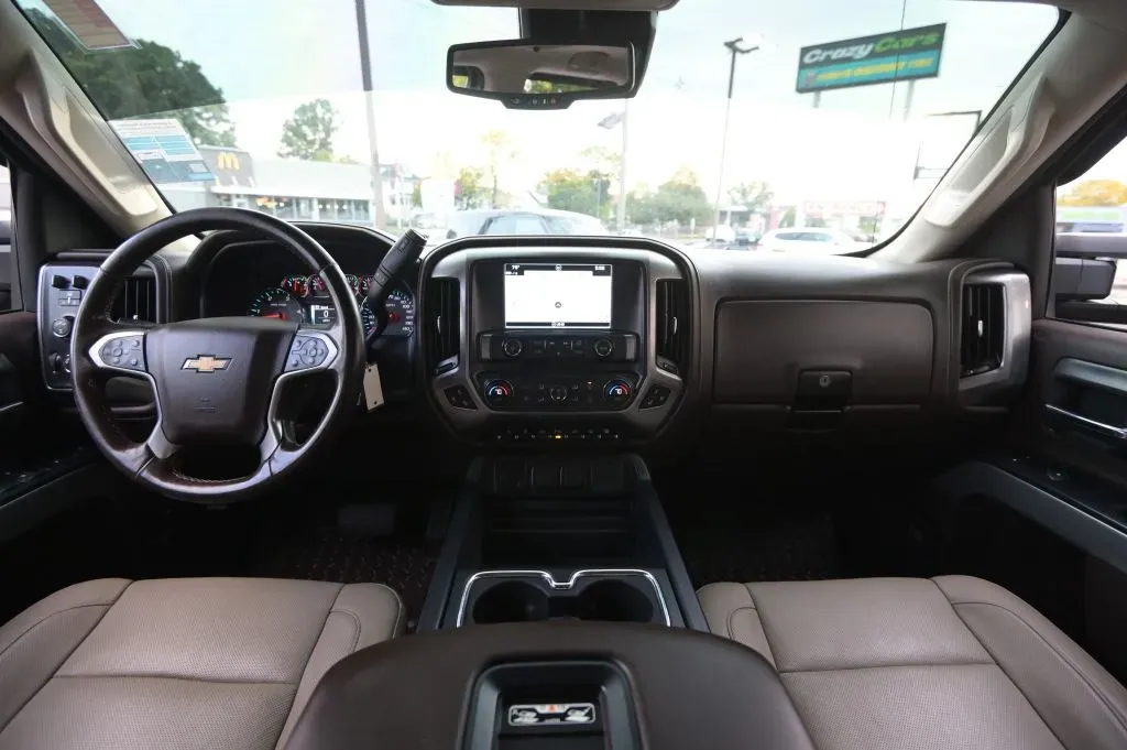 Chevrolet 3500HD photo 35