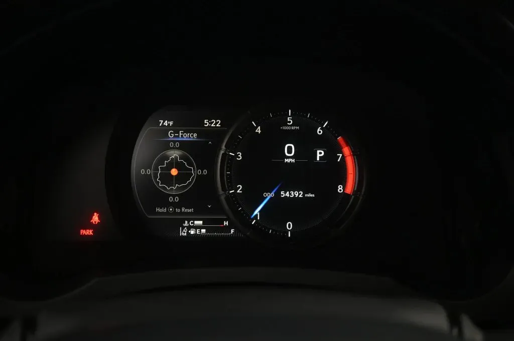 Lexus IS photo 21