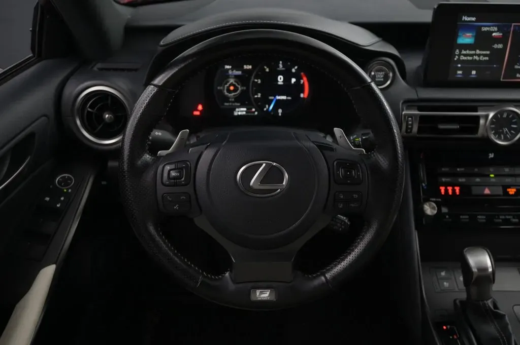 Lexus IS photo 37
