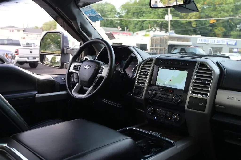 Ford F-350 photo 55