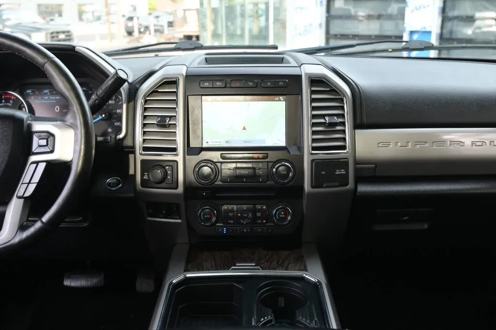 Ford F-350 photo 40