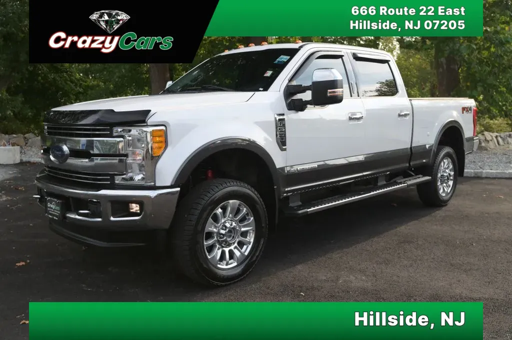 2017 Ford F350 Super Duty Crew Cab Lariat Pickup 4D 6 3/4 ft
