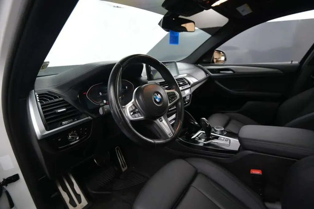 BMW X4 photo 38