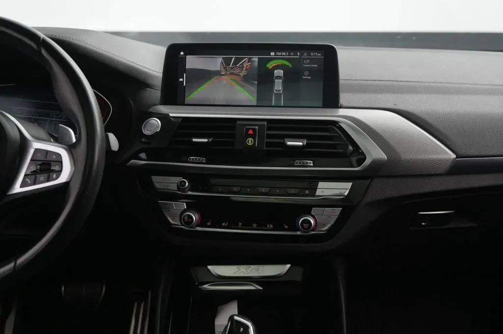 BMW X4 photo 32