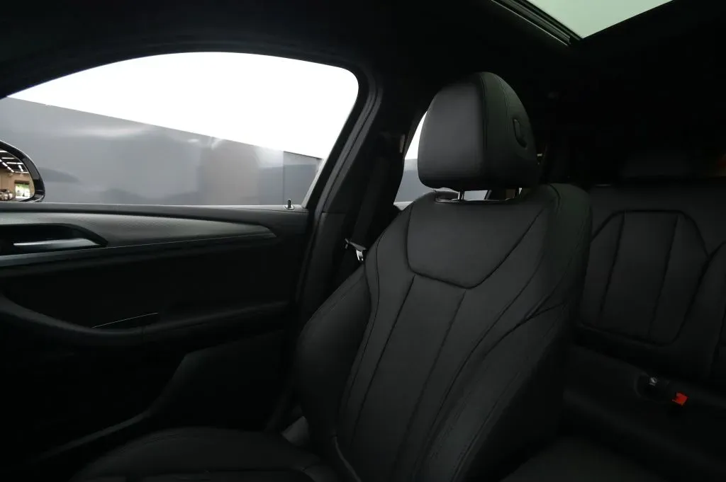 BMW X4 photo 29