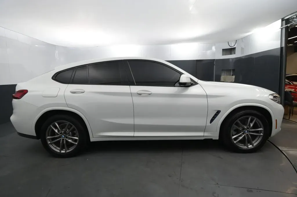 BMW X4 photo 6