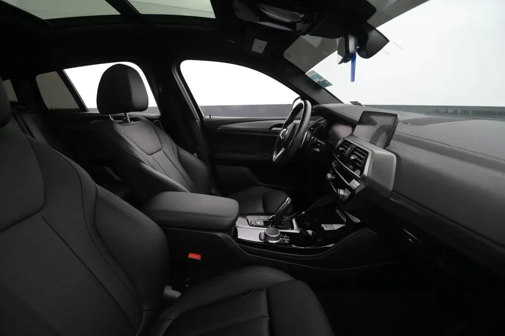 BMW X4 photo 49
