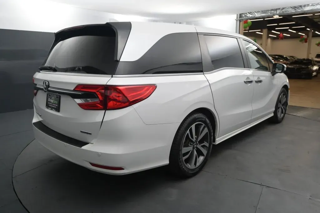 Honda Odyssey photo 5