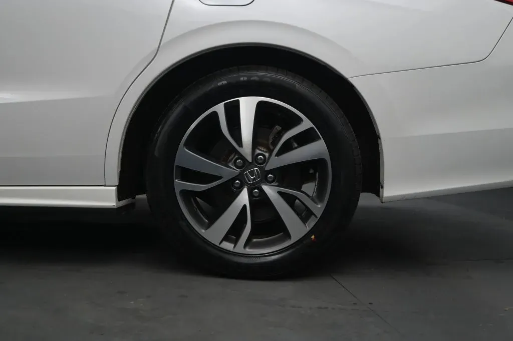 Honda Odyssey photo 14