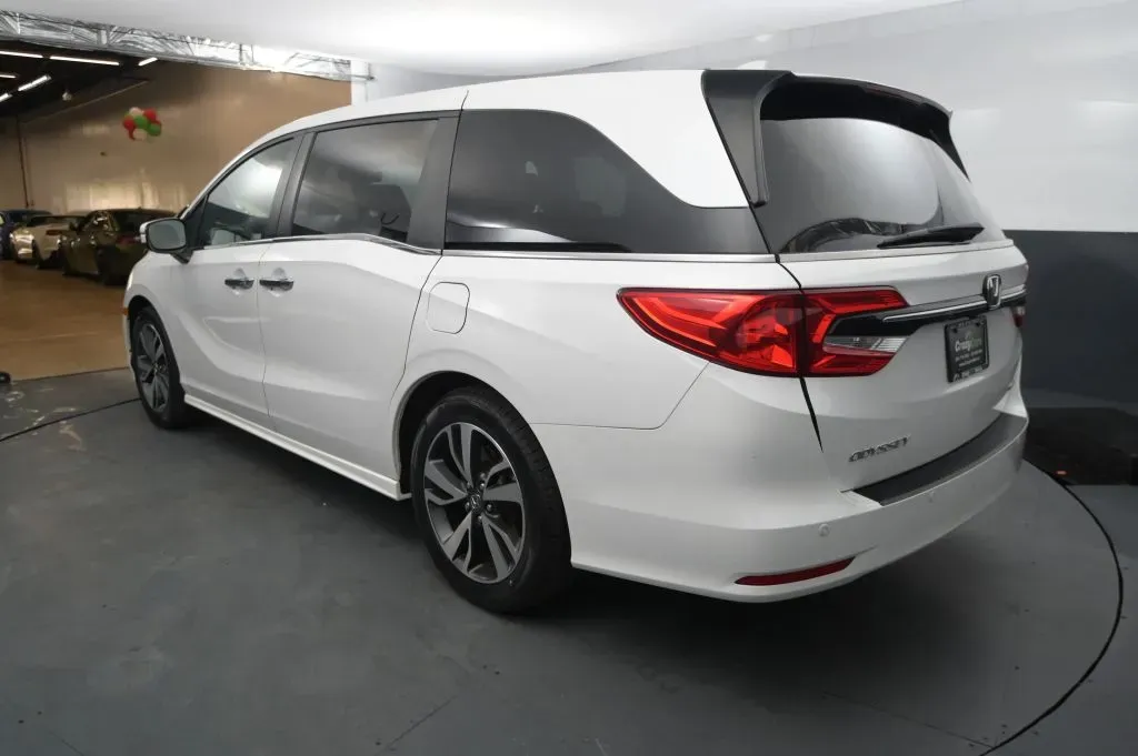 Honda Odyssey photo 3