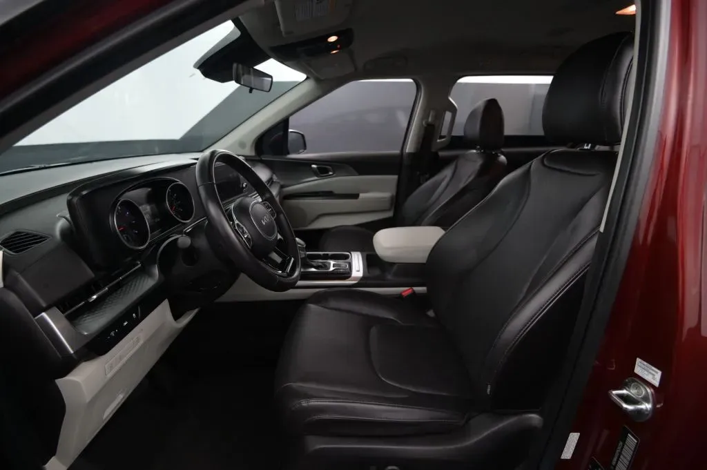 Kia Carnival photo 37