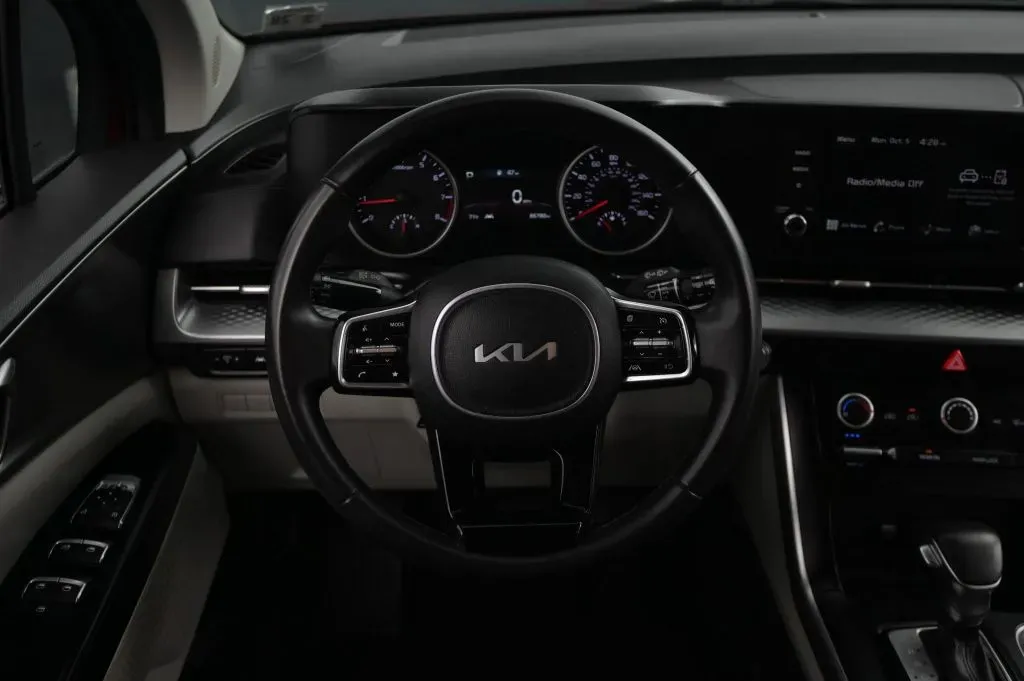 Kia Carnival photo 36