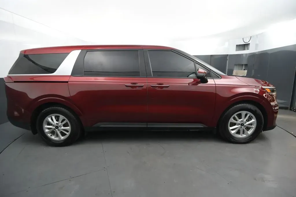 Kia Carnival photo 6