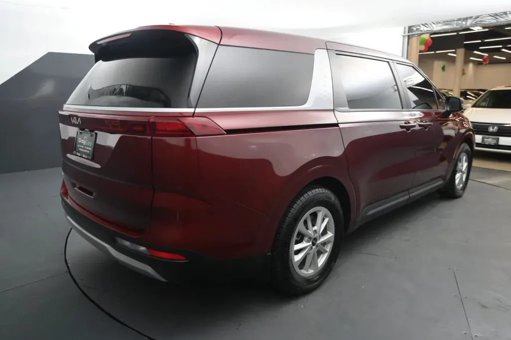 Kia Carnival photo 5