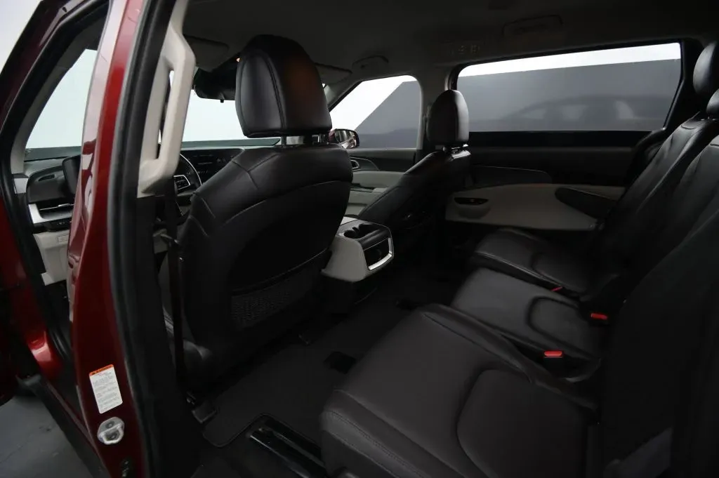 Kia Carnival photo 43