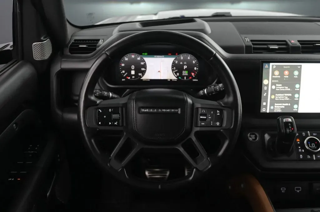 Land Rover Defender photo 40