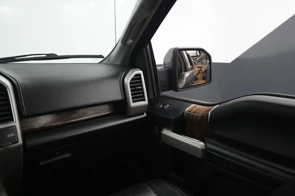 Ford F-150 photo 37