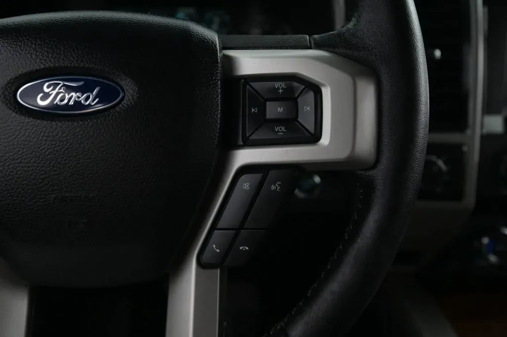 Ford F-150 photo 25