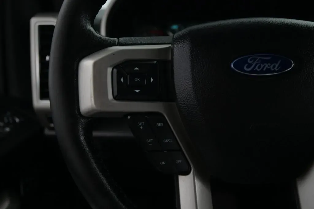 Ford F-150 photo 24