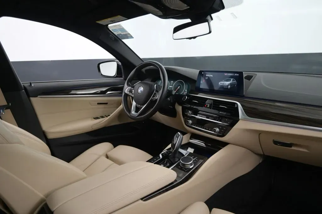 BMW 5 Series photo 47