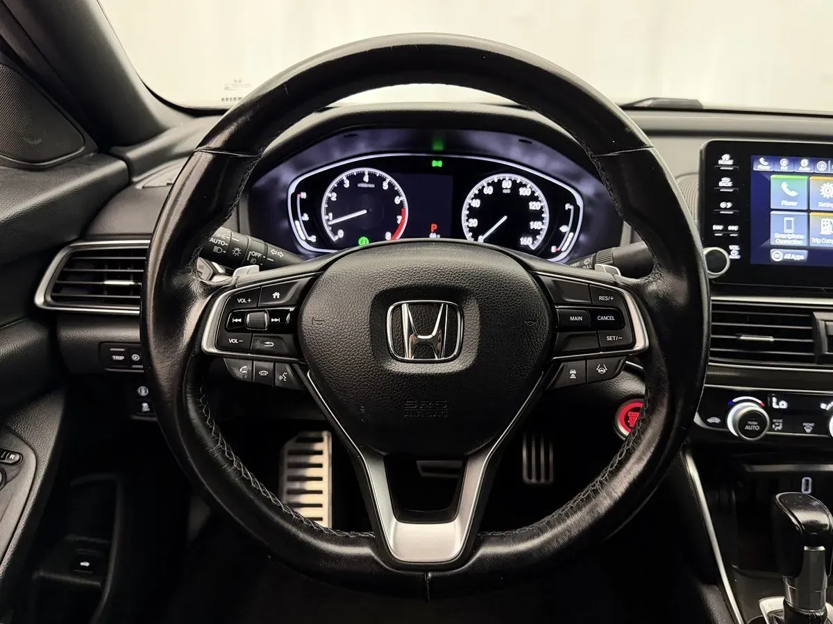 Honda Accord photo 10