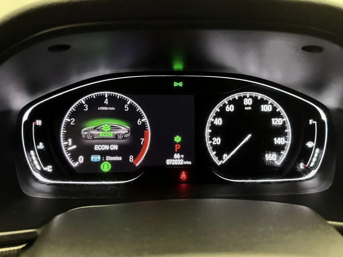 Honda Accord photo 11