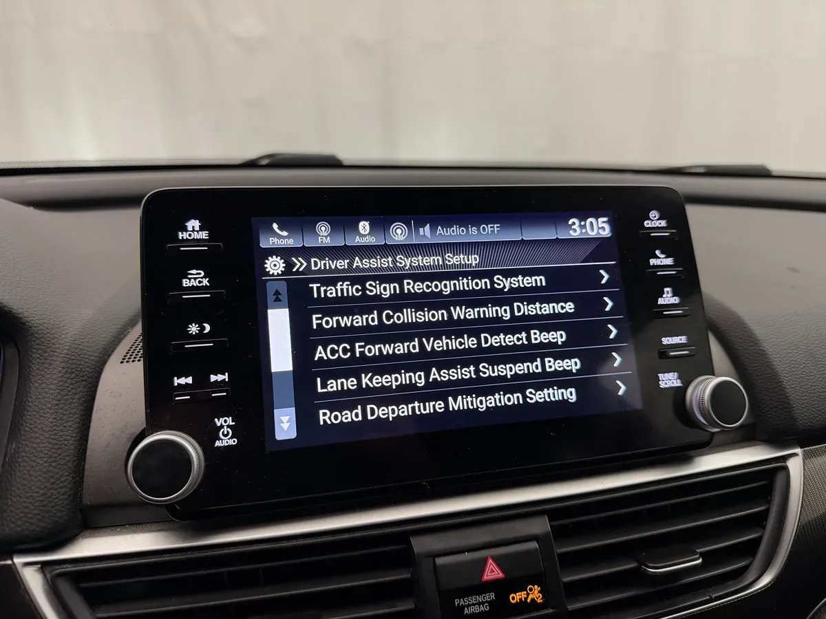 Honda Accord photo 16