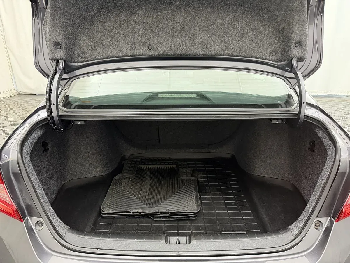 Honda Accord photo 29
