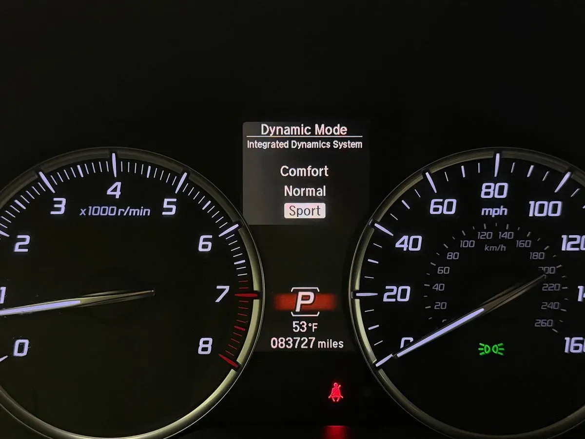 Acura MDX photo 13