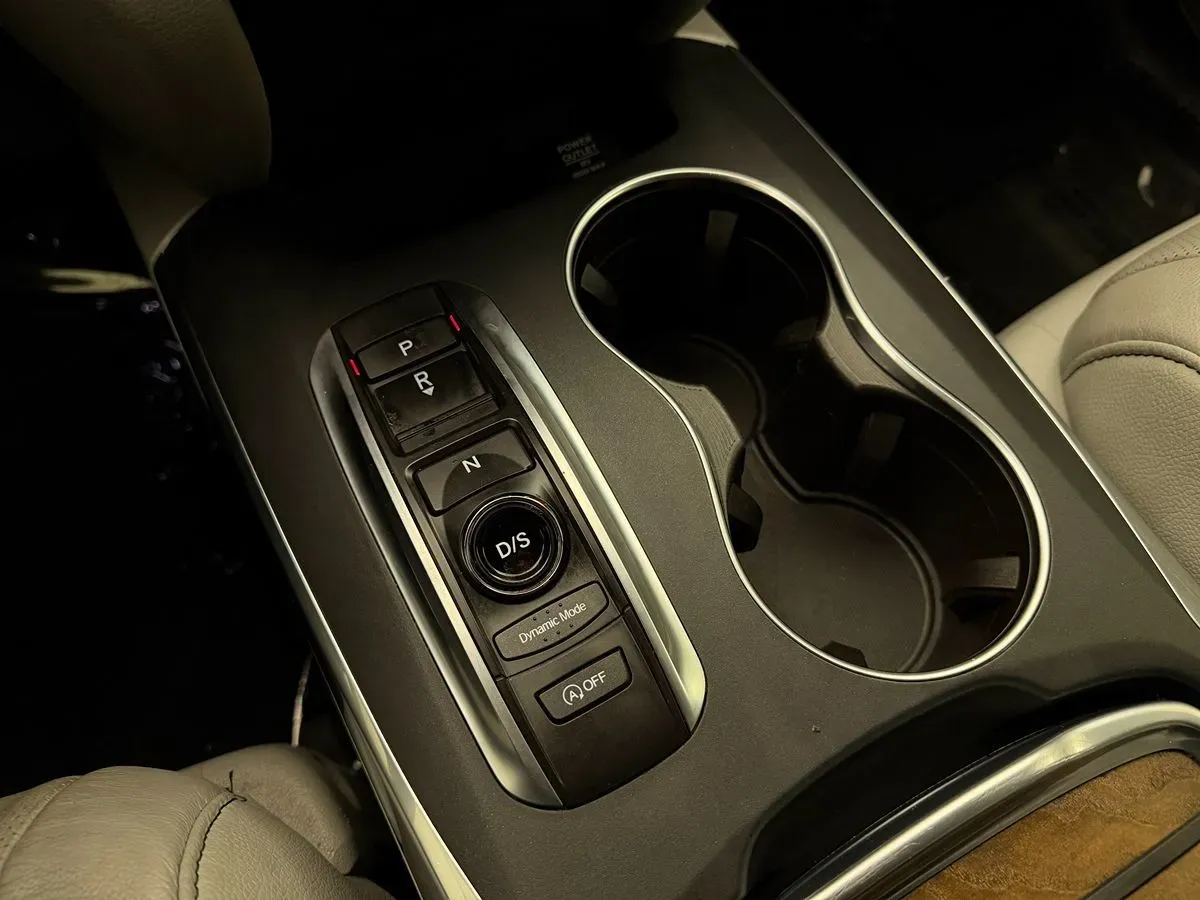 Acura MDX photo 26